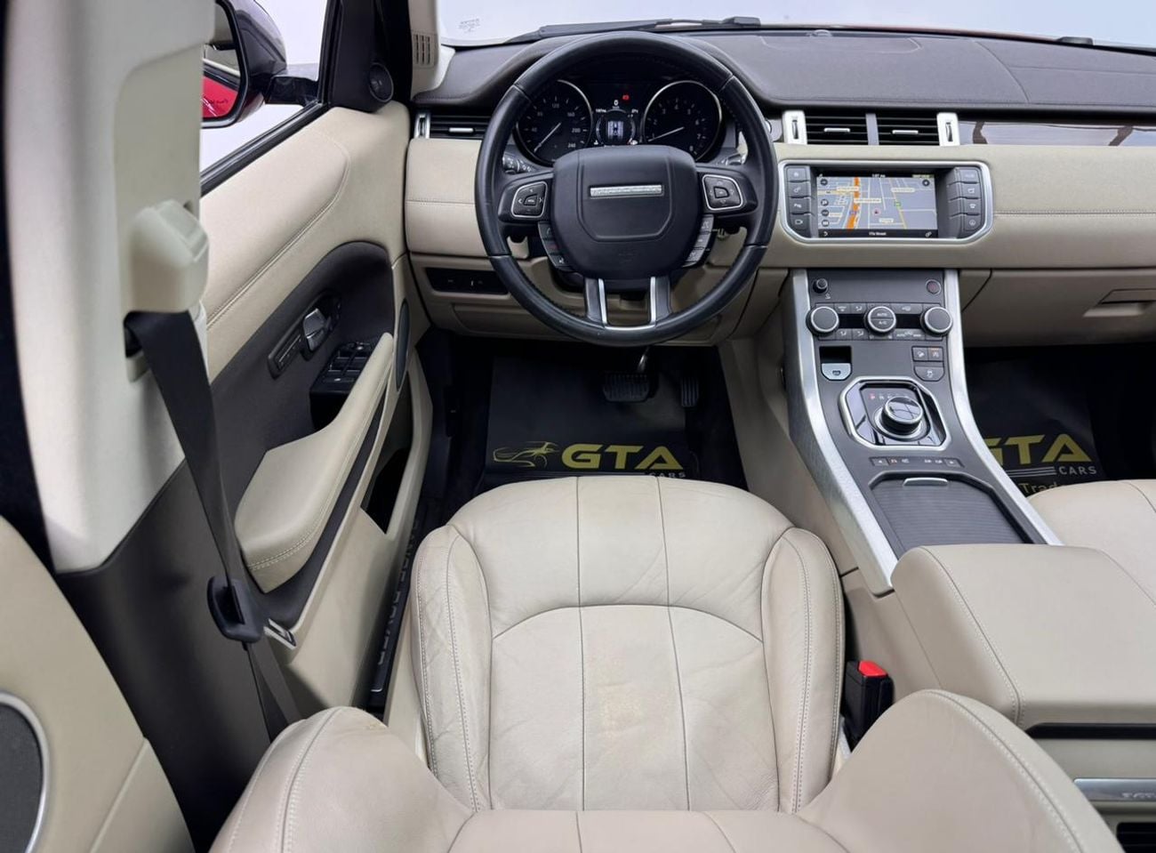 Land Rover Range Rover Evoque 2017 Range Rover Evoque Si4, Full Service History, Fully Loaded, Excellent Condition, GCC