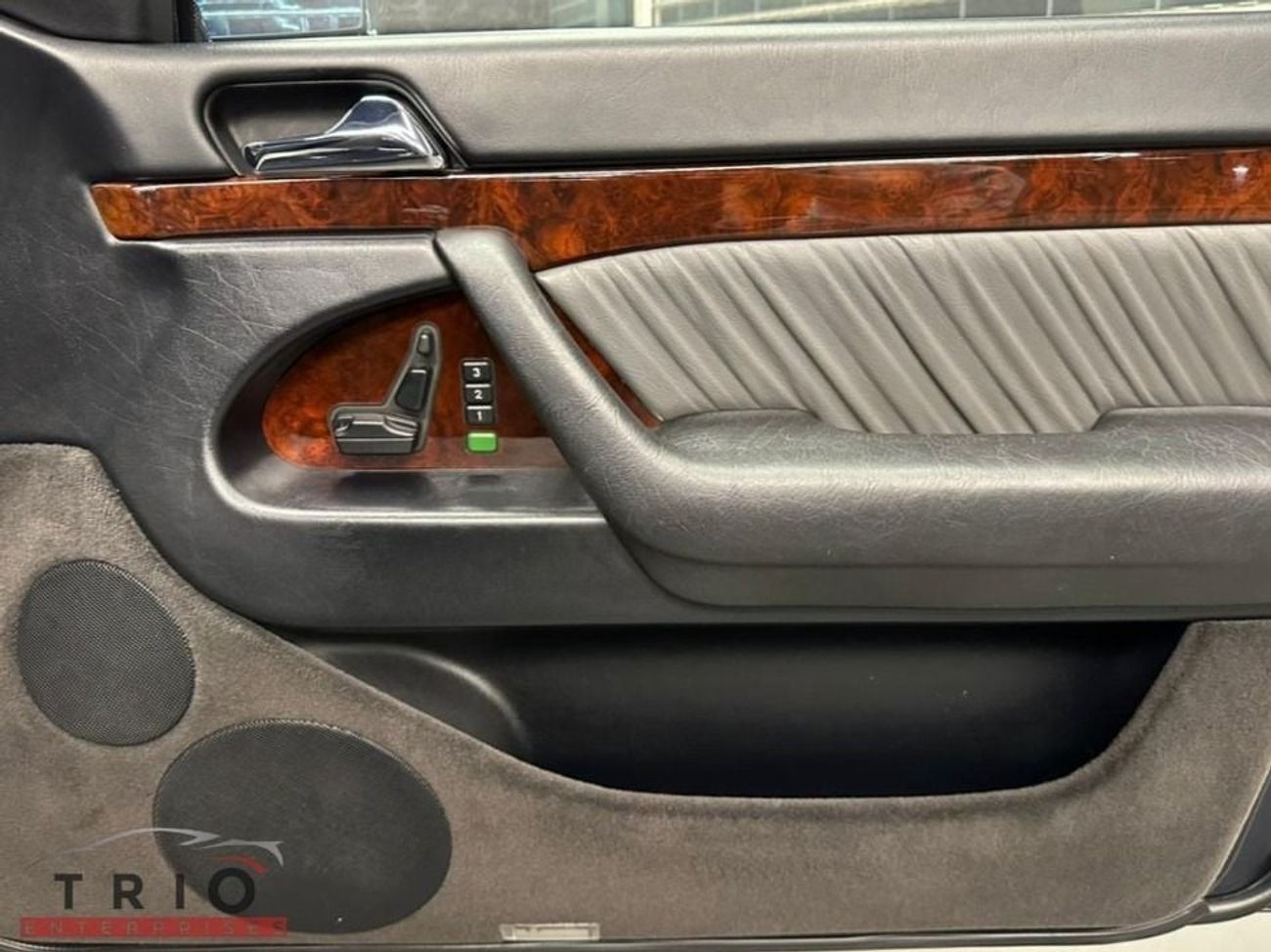 مرسيدس بنز S 600 