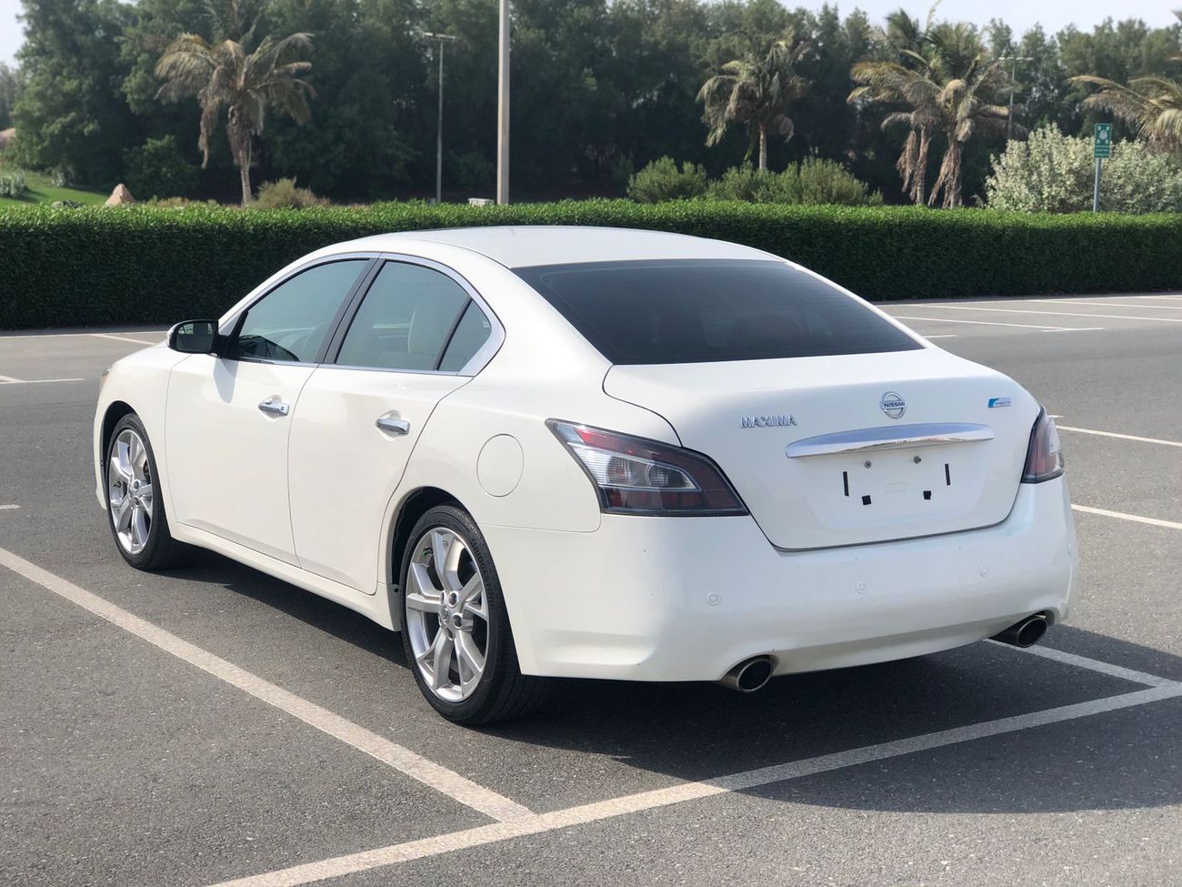 Nissan Maxima