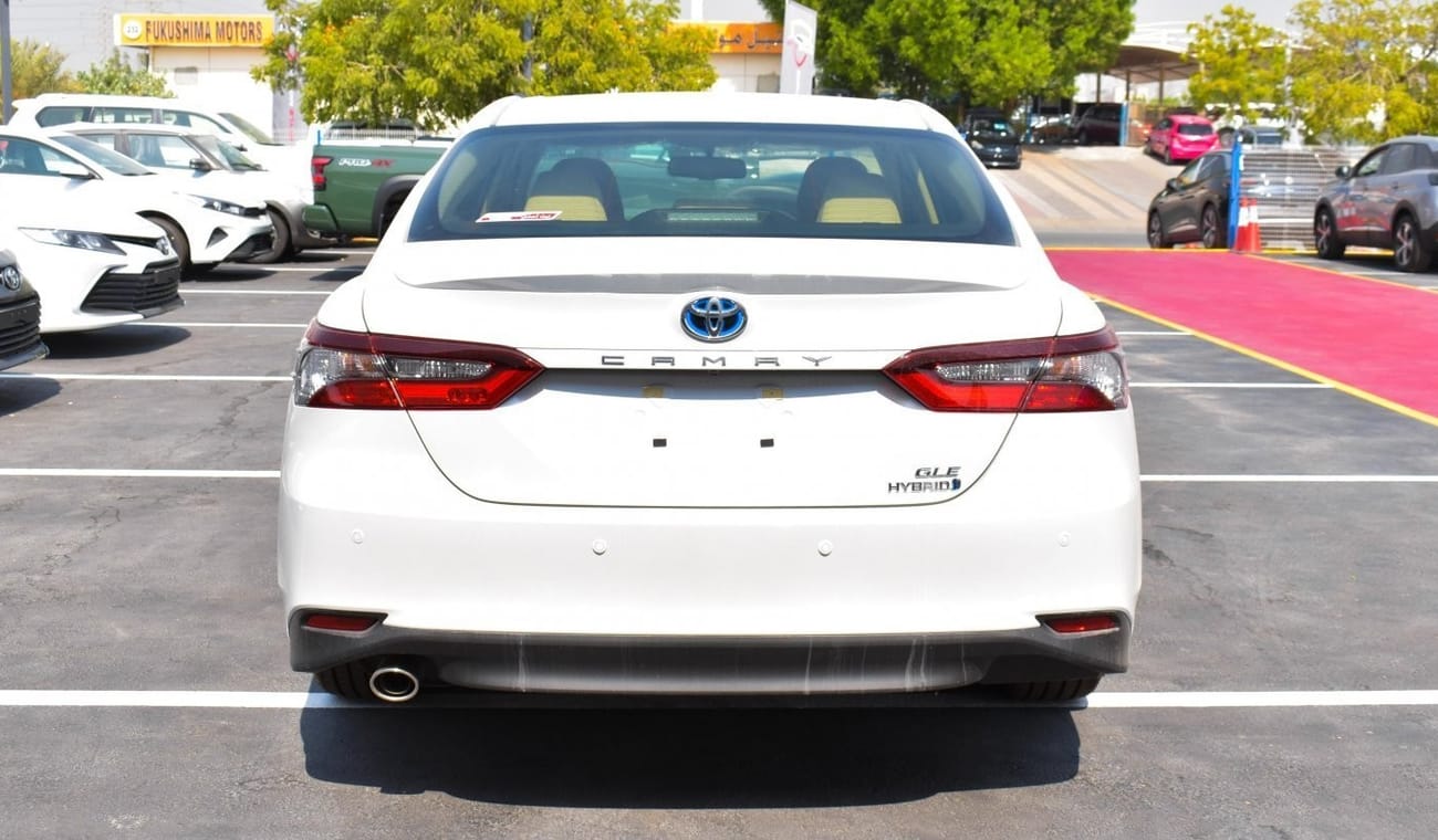 Toyota Camry 2.5 L GLE Hybrid