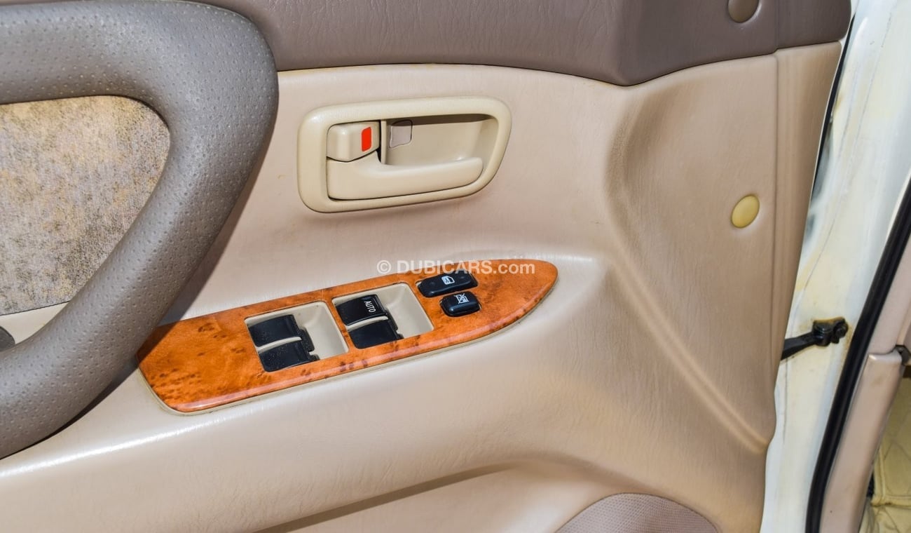 Toyota Land Cruiser VXR V8