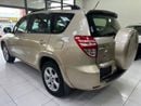 Toyota RAV4 Top