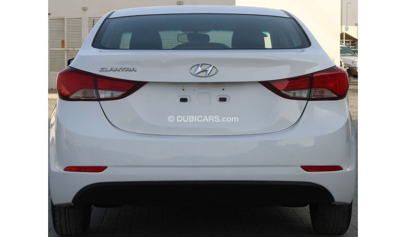 هيونداي إلانترا GL هيونداي إلنترا 2016 خليجي بحالة ممتازة بدون حوادث