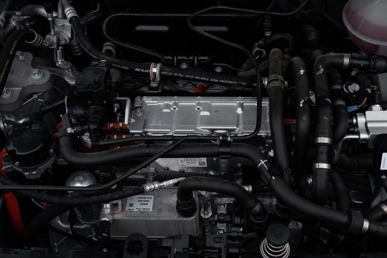 Mercedes-Benz EQA 250 EQA 250 AMG | 2,938 P.M | 0% Downpayment | EQA 250 AMG | AGENCY WARRANTY/SERVICE!