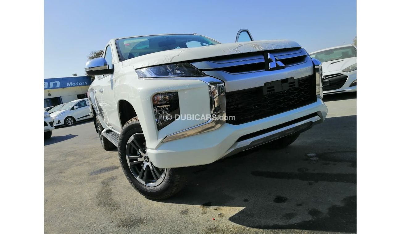 ميتسوبيشي L200 4x4فول ابشن بترول  موديل 2021