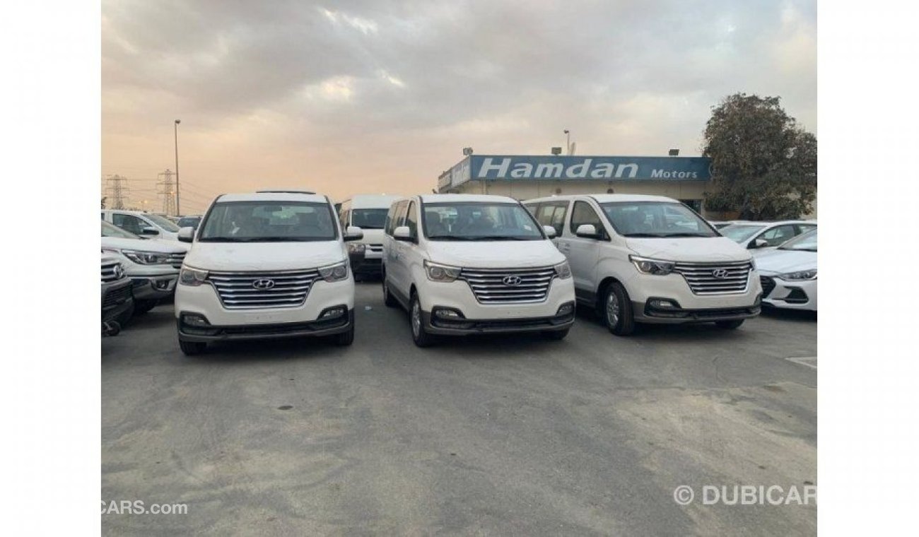 Hyundai H-1 Std Std deasil automatic   12 seats