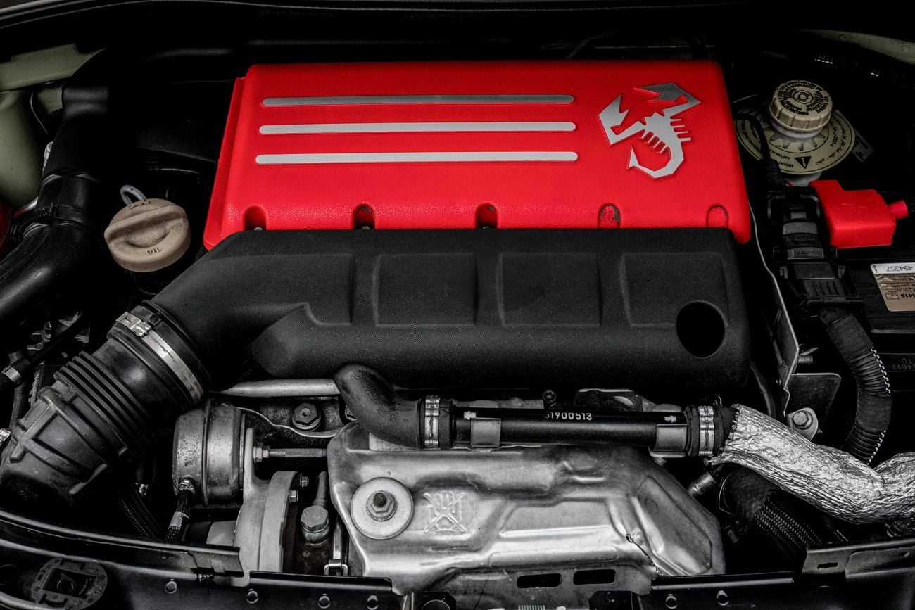 أبارث 595 595 COMPETIZIONE | 1,175 P.M | 0% Downpayment | ABARTH WARRANTY! | Ramadan Offer!