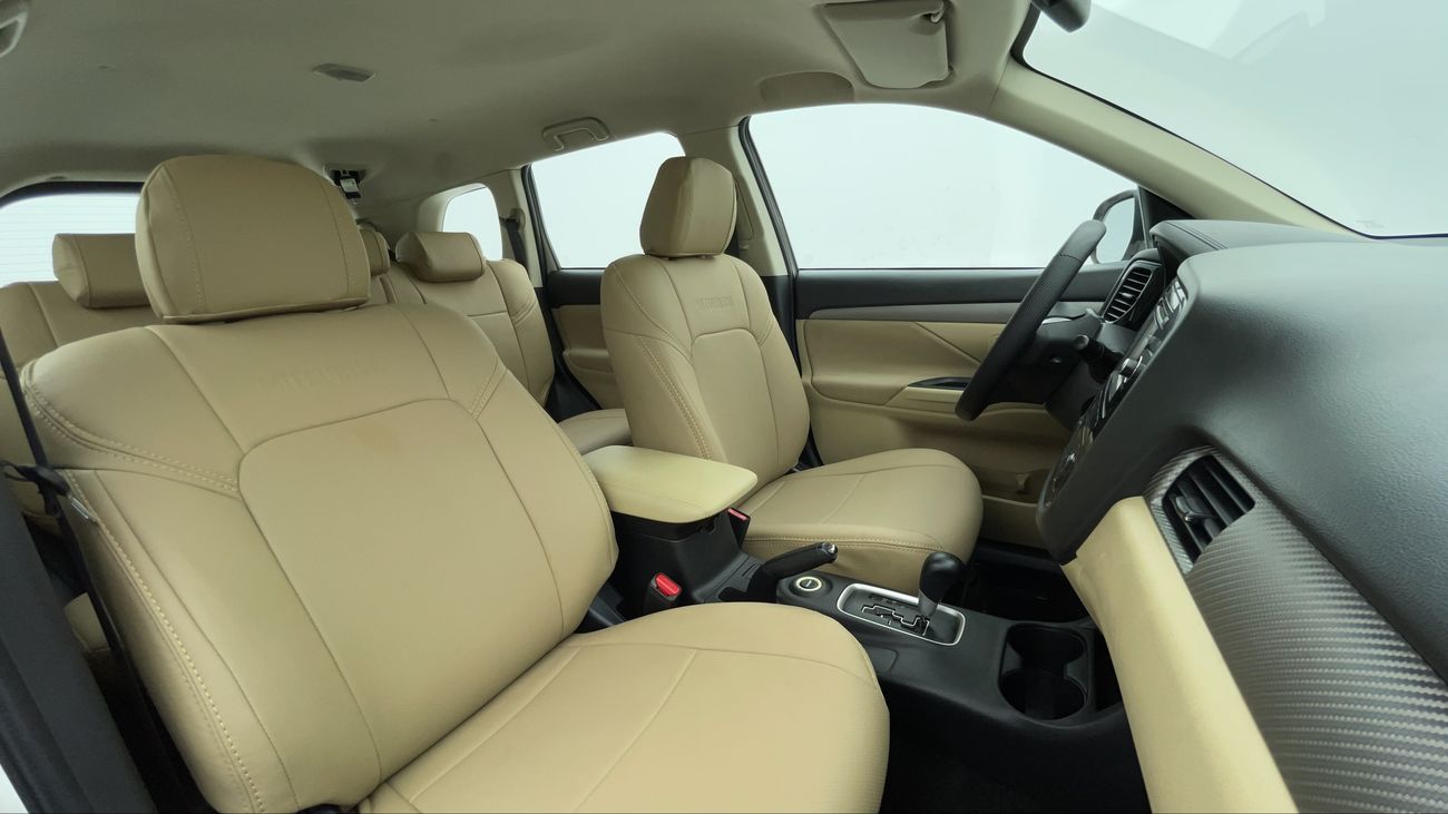 ميتسوبيشي آوتلاندر GLX BASIC 2.4 | بدون دفعة مقدمة | اختبار قيادة مجاني للمنزل