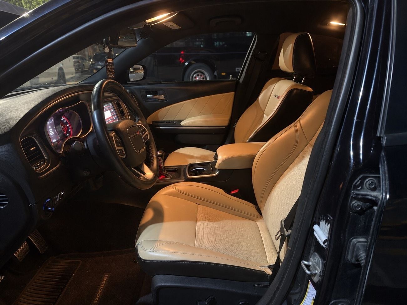 Dodge Charger SXT