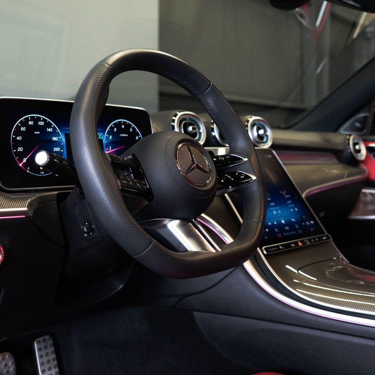 مرسيدس بنز C 200 PREMIUM PLUS