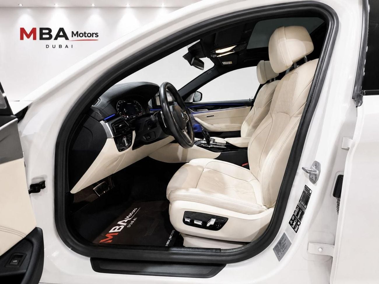 بي أم دبليو M550i M550i xDrive