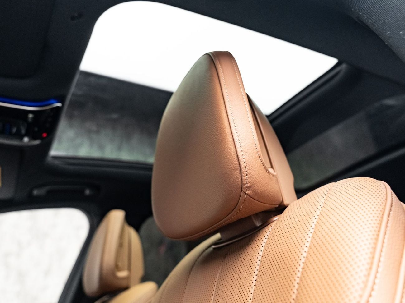 Mercedes Benz E200 STANDARD