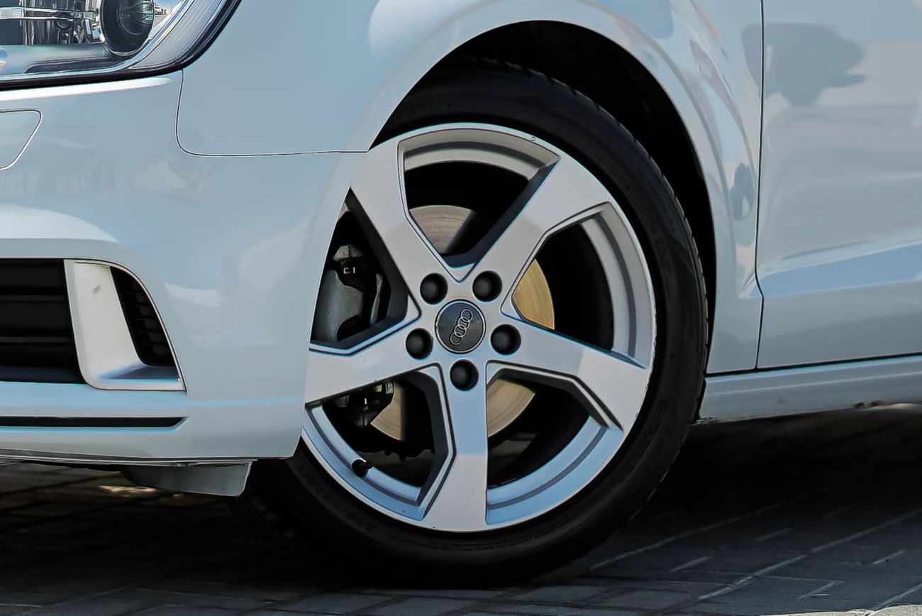 أودي A3 30 TFSI Basic