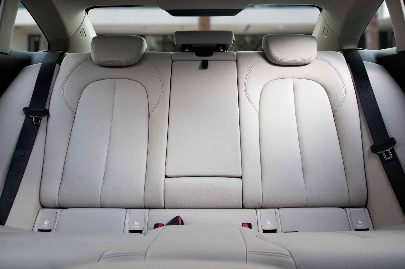 بي أم دبليو 218 218i | 2,350 P.M  | 0% Downpayment | BMW 218i M Kit | Full BMW History!