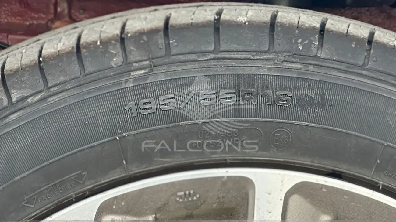 سوزوكي سياز Suzuki Ciaz 1462cc GLX AT CD9KHZ BT 2025 • Petrol • Automatic