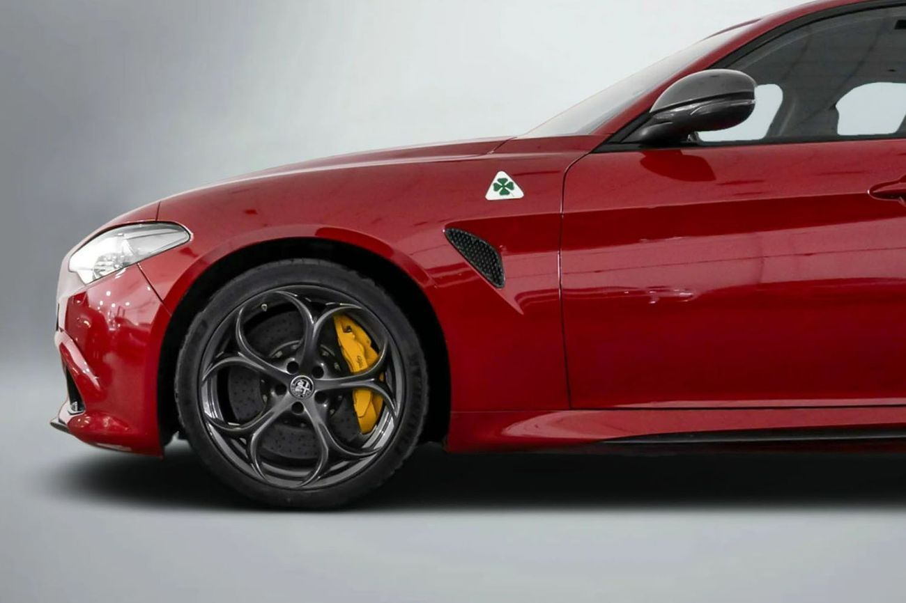 ألفا روميو جوليا Quadrifoglio 2.9L (505 HP)