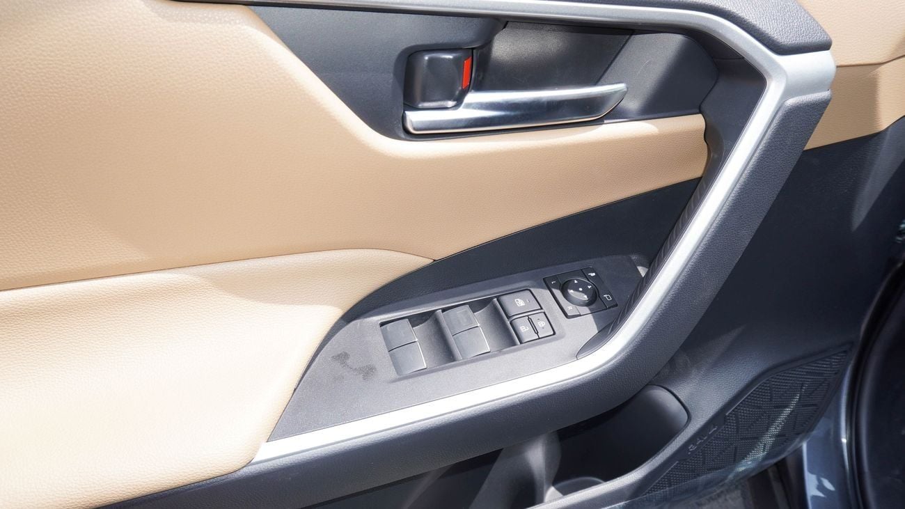 Toyota RAV4 XLE HEV HEV 2.5L Hybrid