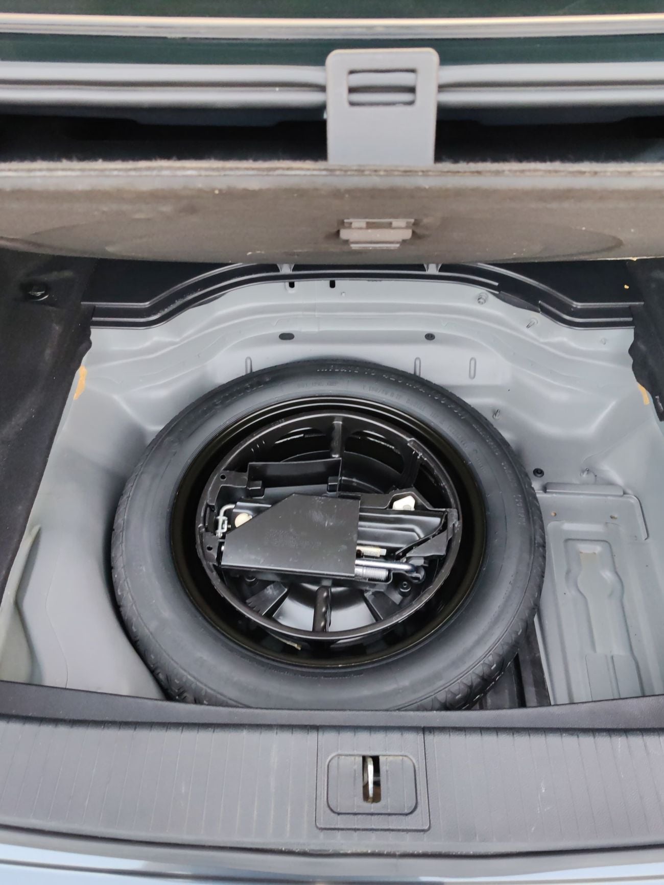 مرسيدس بنز E300 إليجانس AMG