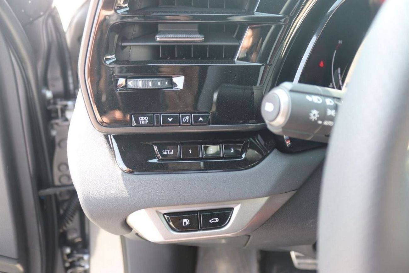 Lexus RX350 F SPORT2. 2.4L, PANORAMIC ROOF, LEATHER SEATS, ELECTRIC SEATS, MONITOR, 360 CAMERA, PARKING SENSOR,