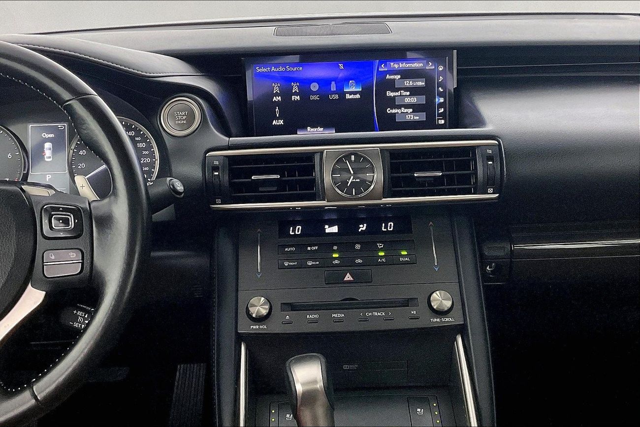 نيسان باترول LE Platinum City | شامل الضمان | 0 ﺪﻔﻋﺓ ﺃﻮﻟﻯ