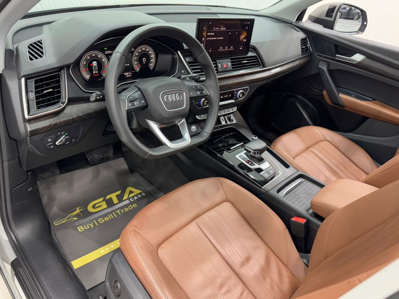 أودي Q5 45 TFSI quattro S Line 2.0L (245 HP) SUV Coupe 2022 Audi Q5 quattro 45 TFSI S Line, Agency Warranty