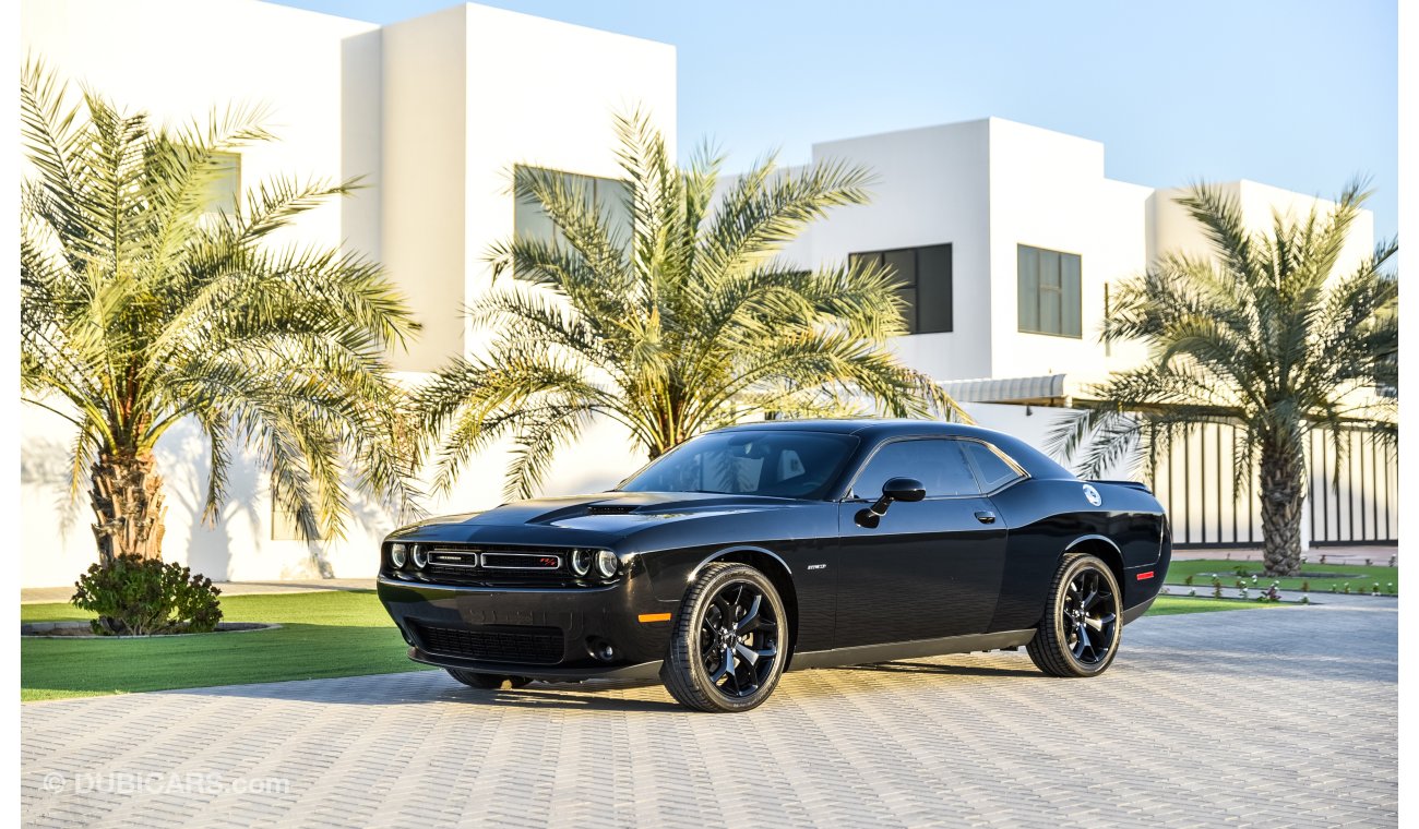 Dodge Challenger 5.7L Hemi V8