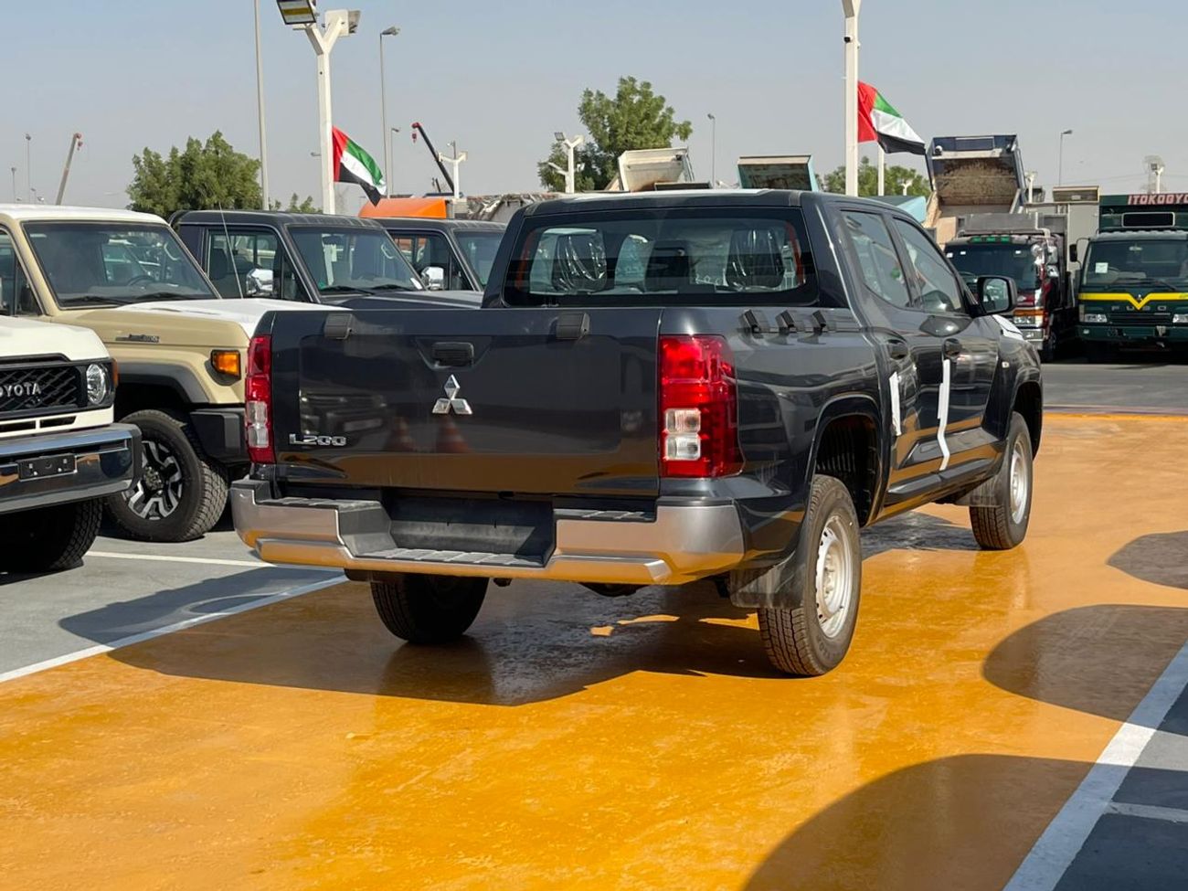 Mitsubishi L200 Mitsubishi L200 2.4L DIESEL D.CABIN 4X4 MT 2026