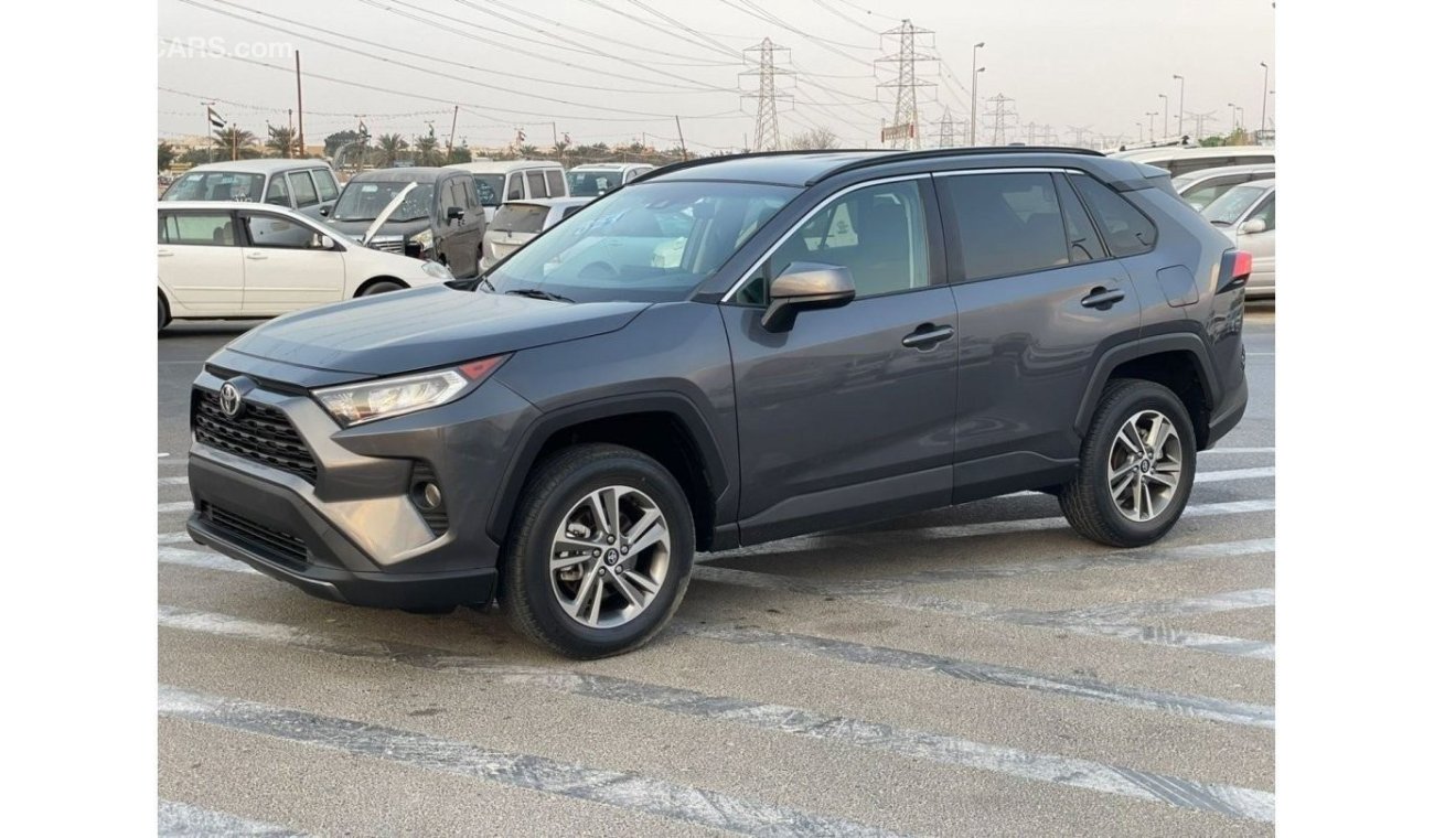 Toyota RAV4 2019 Toyota Rav4 LE With Rims MidOption / EXPORT ONLY / فقط للتصدير