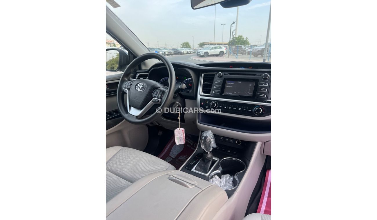 Toyota Highlander 2019 LE AWD 3.5L - 4x4 USA IMPORTED