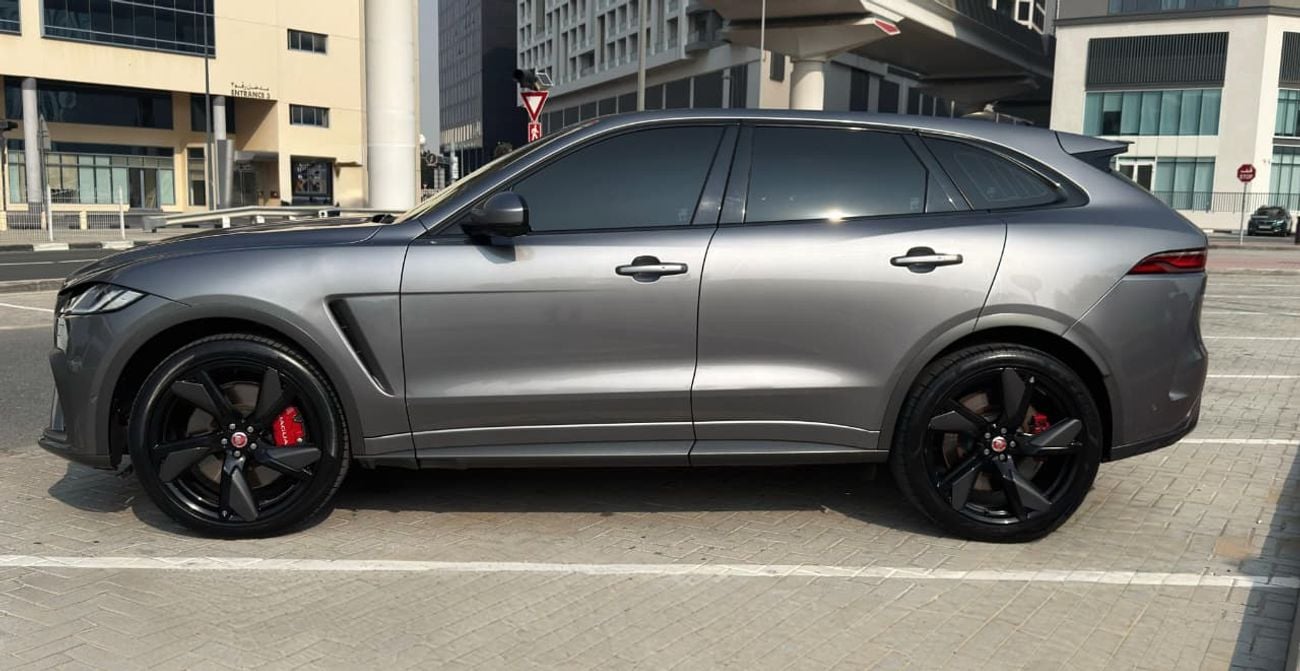 جاكوار F بيس SVR 5.0L