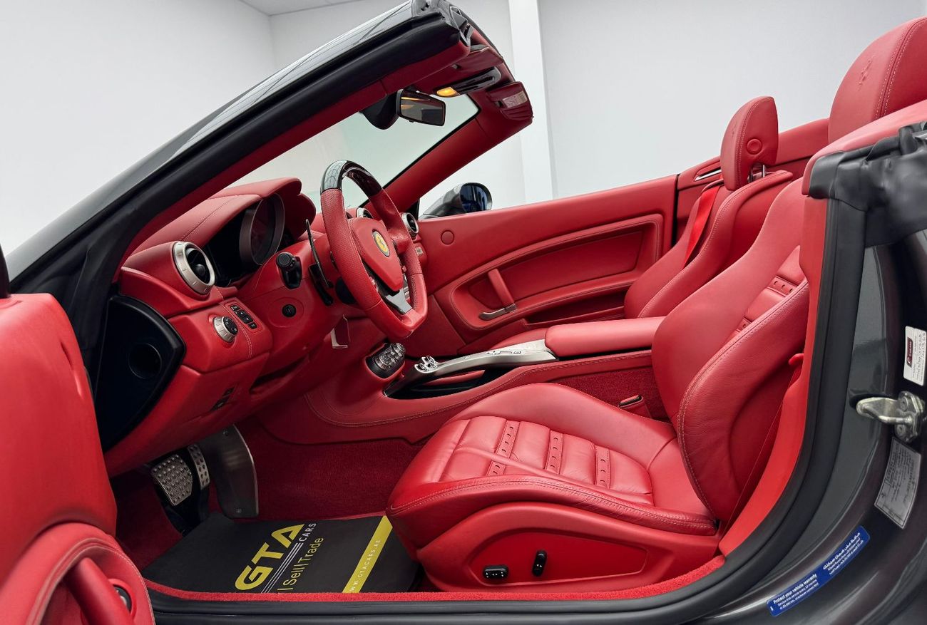 Ferrari California 2010 Ferrari California Convertible, Full Service History, Very Low Kms, Carbon Fiber Package, GCC