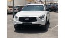 Infiniti QX70 Infinity QX70S model 2015 GCC car prefect condition full option low mileage sun roof leather seats b