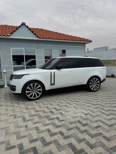 Land Rover Range Rover LWB HSE P530 4.4L - Vouge 2022 - Under Warranty - Perfect Condition- GCC Specs - Full Service Histor