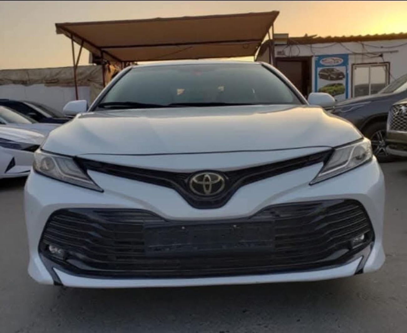 Toyota Camry LE 2.5L (176 HP)