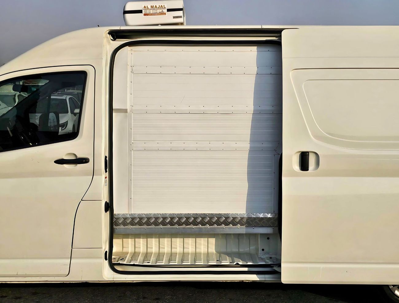 تويوتا هاياس CHILLER VAN PATROL / HIGHROOF/ LOT# 6002958