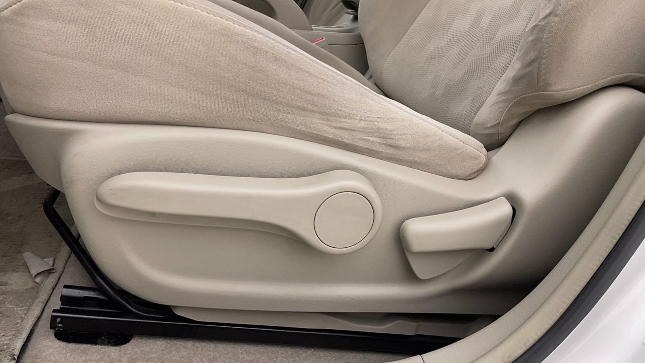 Nissan Sentra SV 1.6L (110 HP) SV 1.6 | Zero Down Payment | Home Test Drive