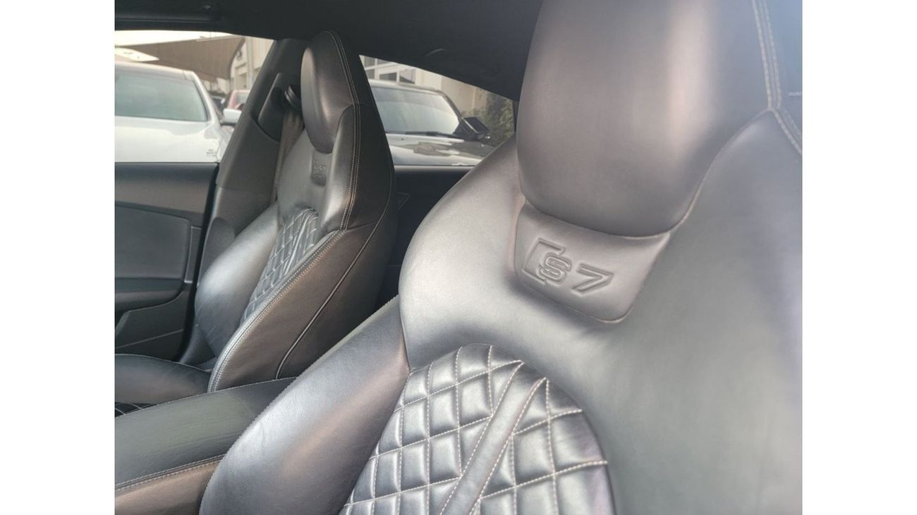 Audi S7 Top