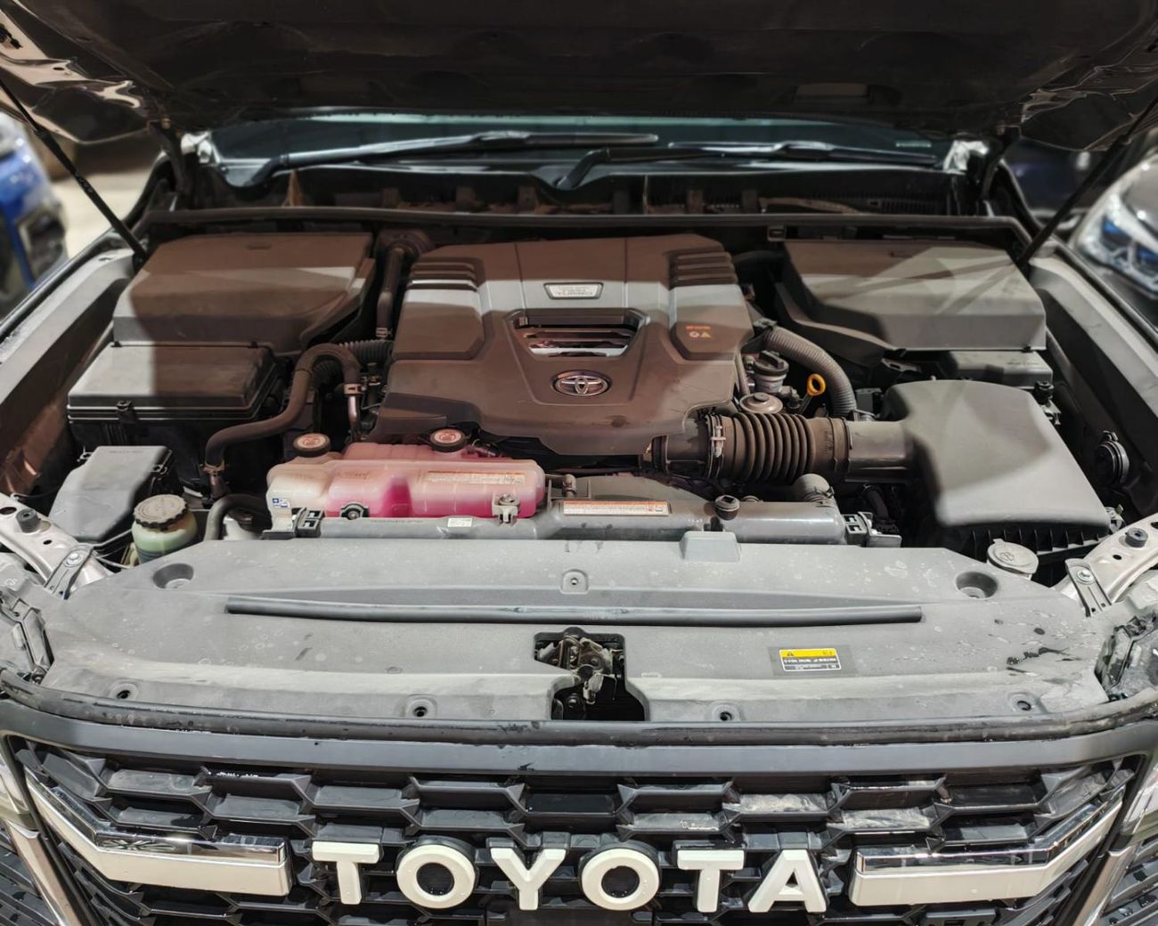 Toyota Land Cruiser ZX V6 DIESEL 3.3 TWIN TURBO