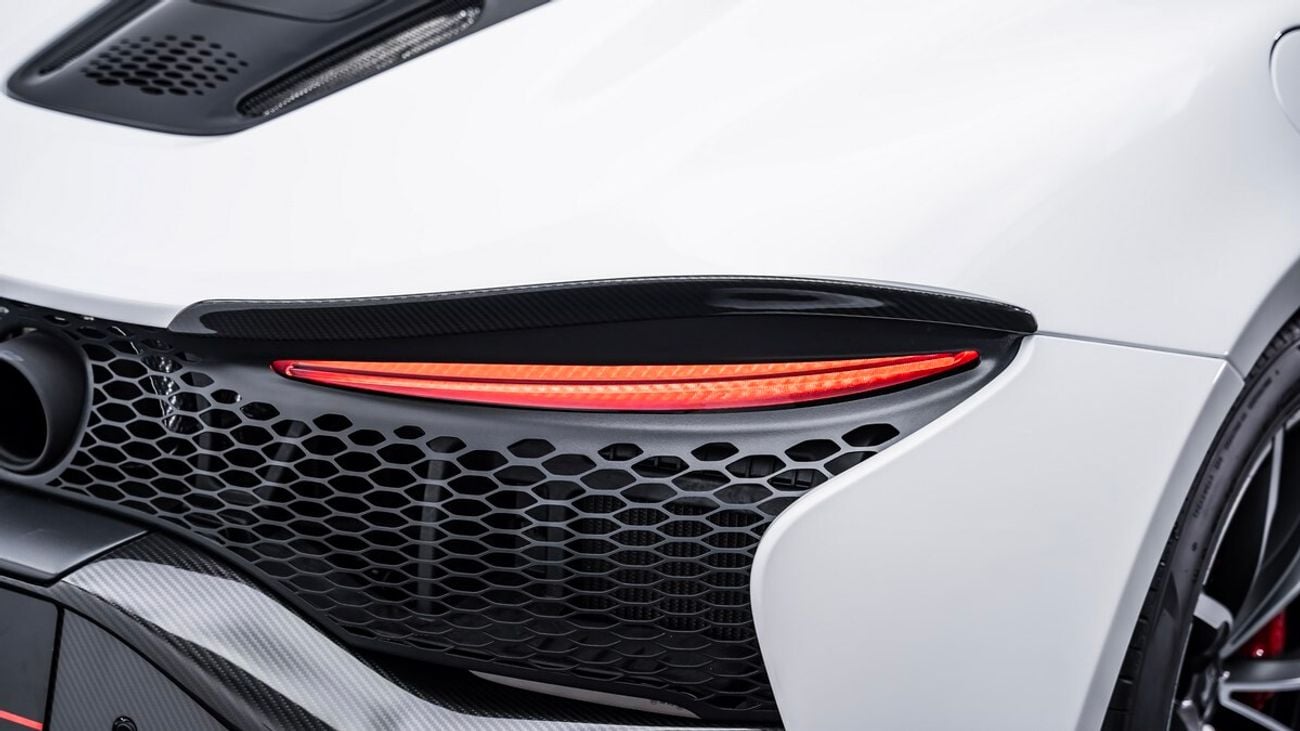 مكلارين أرتورا 2024 - GCC - Under Warranty