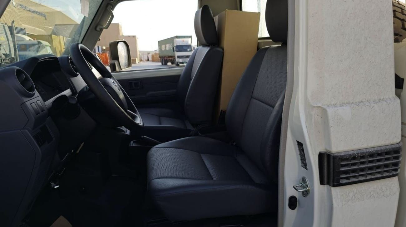 Toyota Land Cruiser Pick Up 79 Single Cab 2.8L Auto Diesel