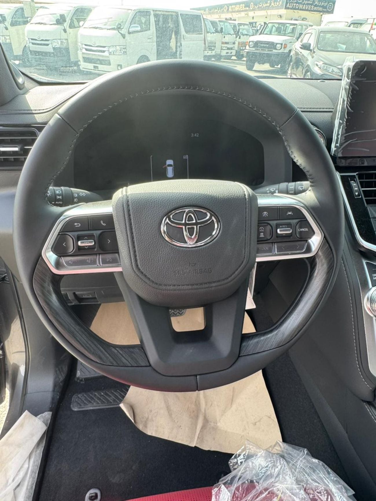 Toyota Land Cruiser VXR 3.5L HYBRID GCC