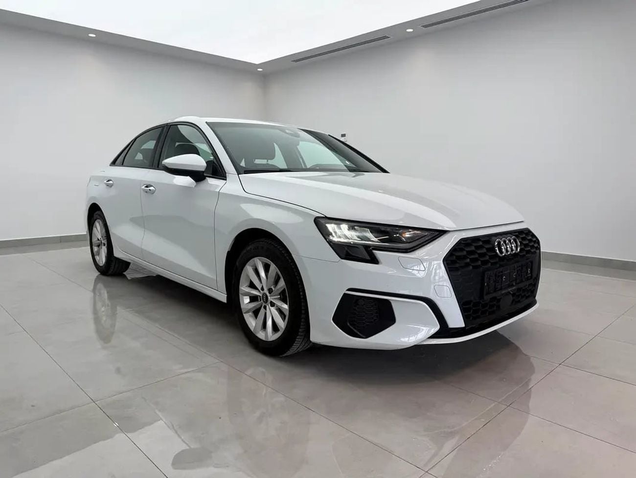 أودي A3 35 TFSI S Line 1.4L GCC Specs