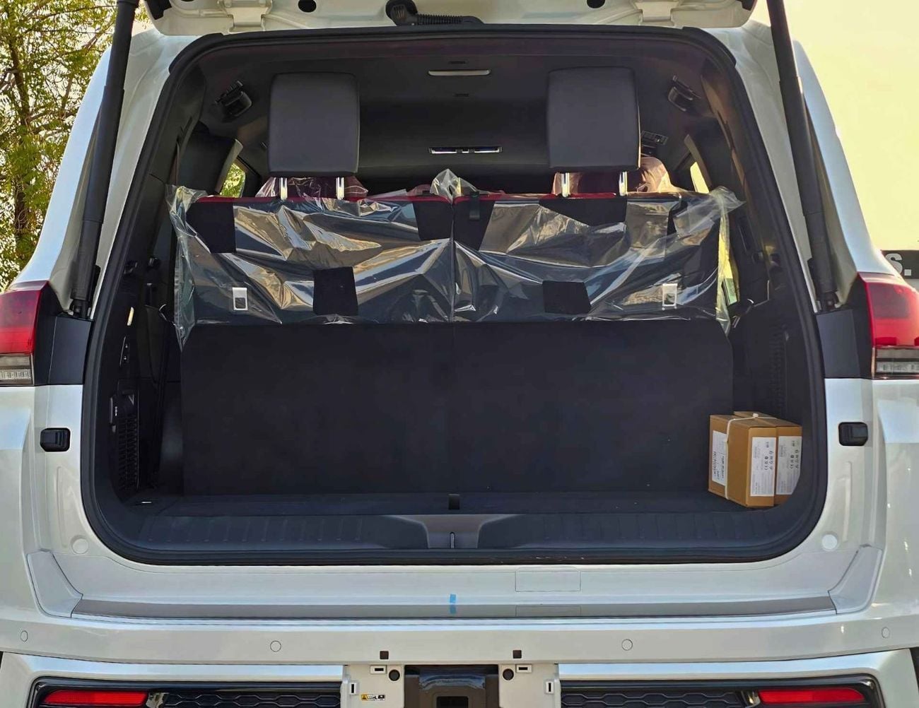 Toyota Land Cruiser VXR-Z TWIN TURBO / 3.5L PETROL V6 4WD /360* CAMERA /RADAR/HEADUP DISPLAY/JBL SPKRS (CODE#LCVXRZOM)