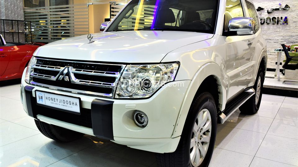 Mitsubishi pajero v6