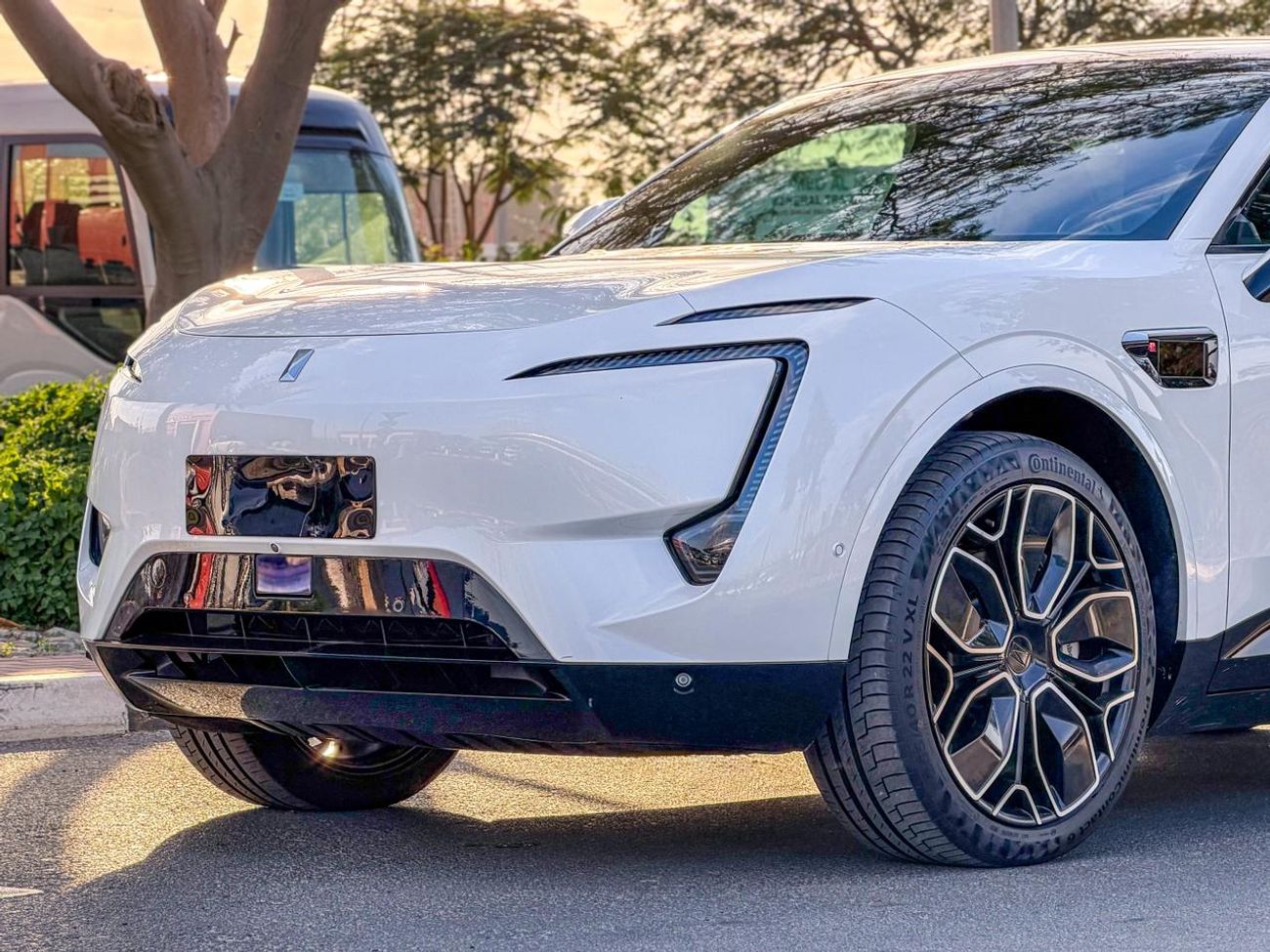 أفاتر 11 Premium AWD