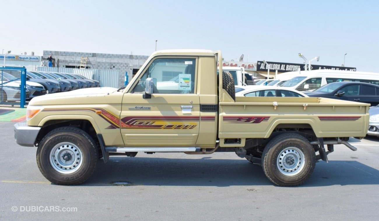 Toyota Land Cruiser Pick Up 4.0L V6 Single Cabin