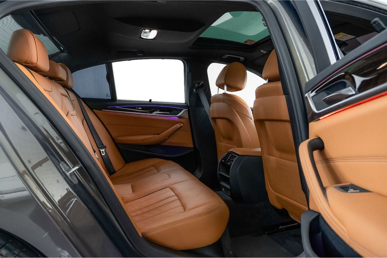بي أم دبليو 520i M SPORT