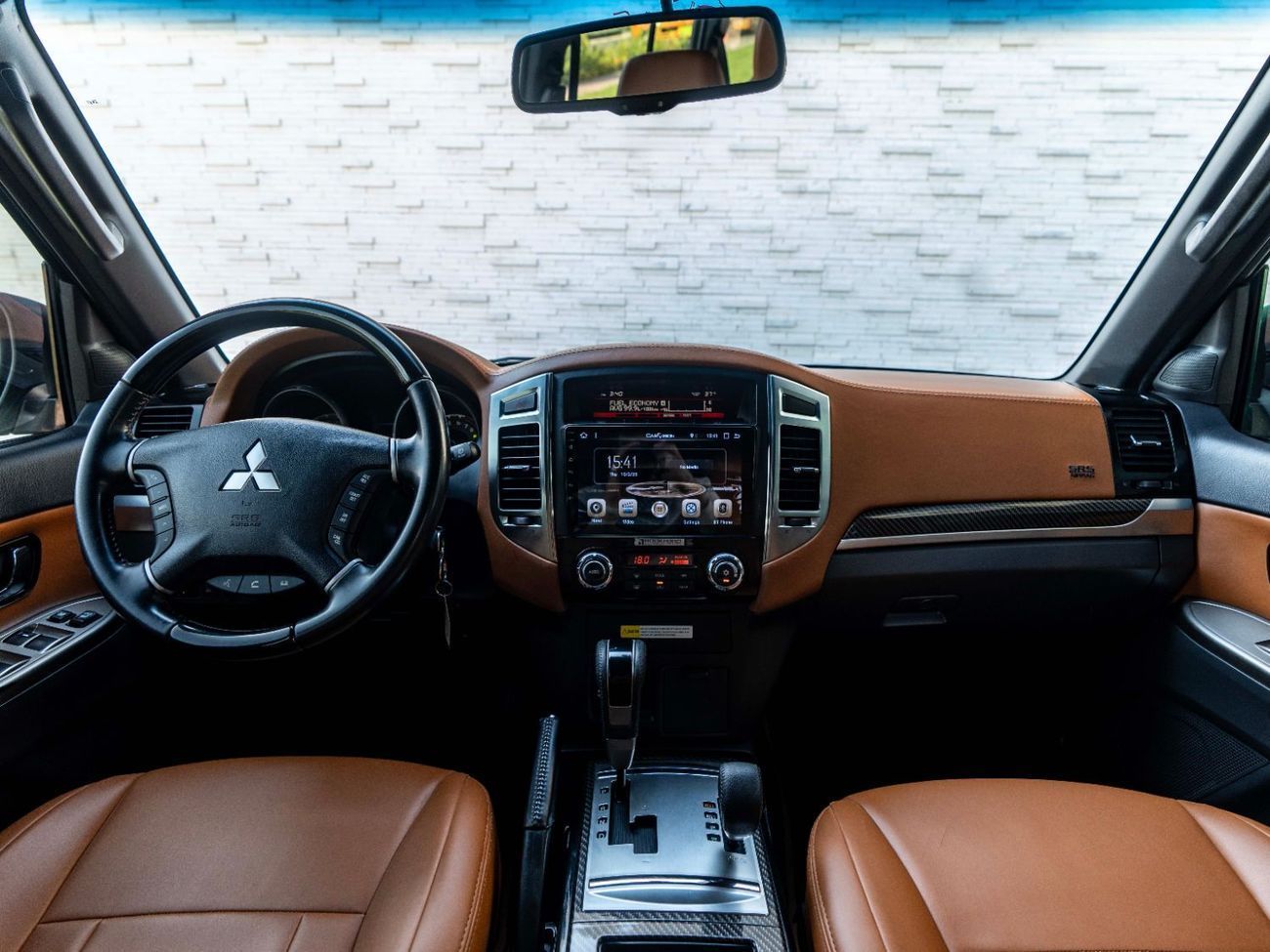 Mitsubishi Pajero GLS Mid 3.8L (189 HP)