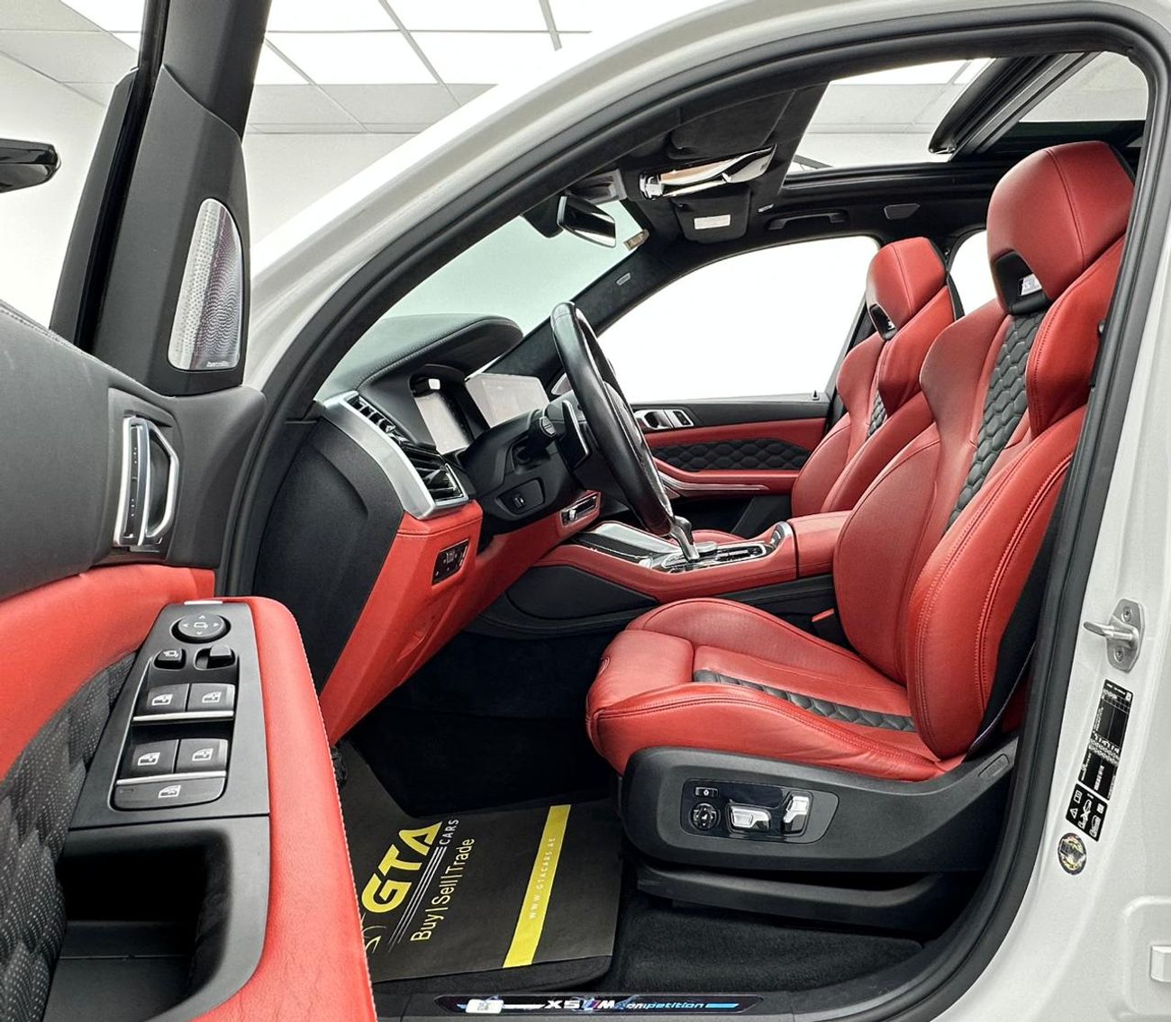 بي أم دبليو X5 M 2022 BMW X5M Competition, Dec/2026 BMW Warranty + Service Contract, BMW Full Service History, GCC