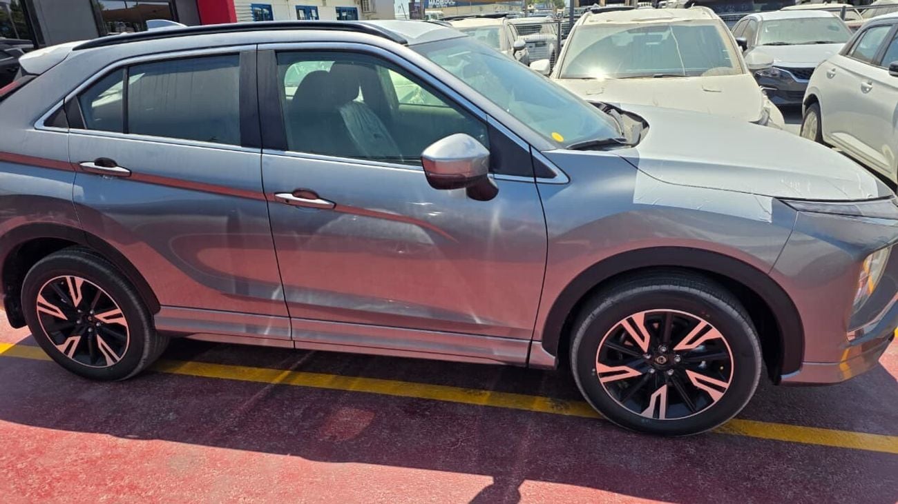 Mitsubishi Eclipse Cross GLX FULL Mitsubishi Eclipse Cross GLX MEDIUMLINE 2.0L 155HP 4WD 5 SEATS 5 DOOR EXPORT ONLY